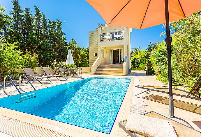 Beautiful villa with private pool and terrace . - Villa Semeli . (Galerie de photos) }}