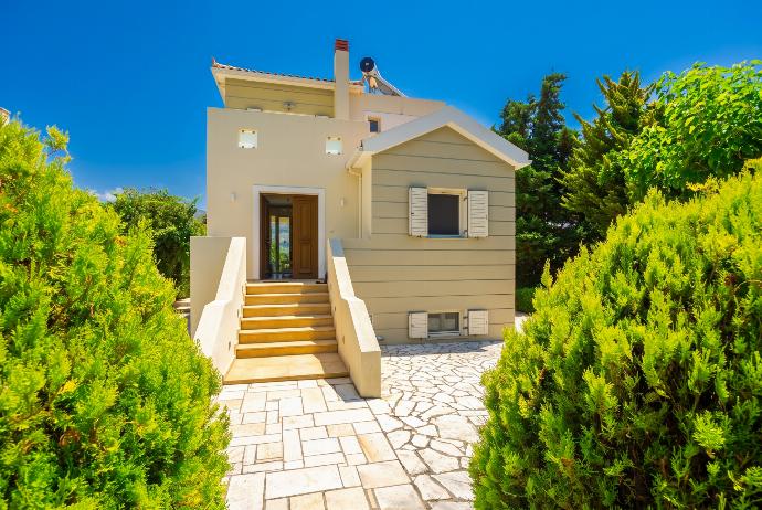 Beautiful villa with private pool and terrace . - Villa Semeli . (Photo Gallery) }}