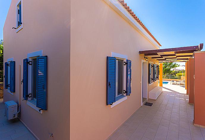 Terrace area . - Nafsika Beach House . (Galería de imágenes) }}