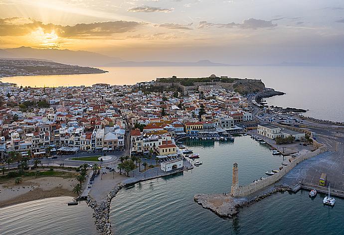 Rethymno . - Villa Garifallia . (Galleria fotografica) }}