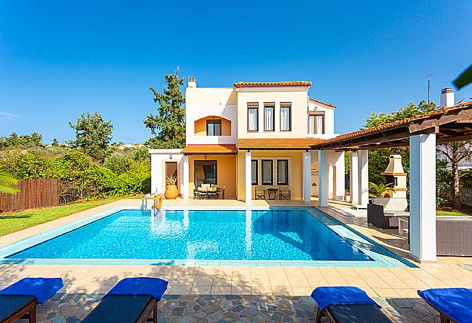 Beautiful villa with private pool and terrace . - Villa Kefalas . (Galleria fotografica) }}