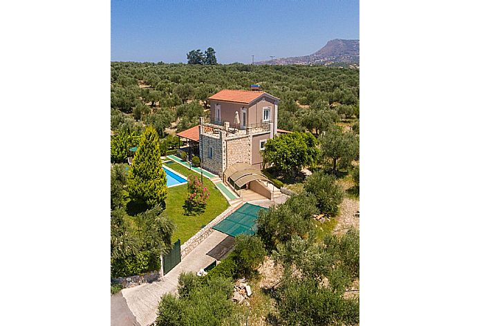 Aerial view of Villa Dimitris . - Villa Dimitris . (Galerie de photos) }}