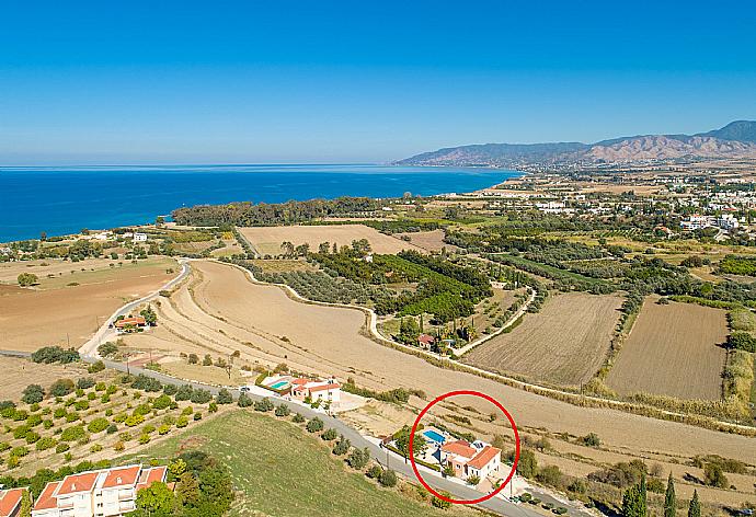 Aerial view showing location of Villa Prodromos . - Villa Prodromos . (Photo Gallery) }}