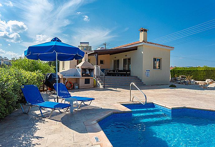 Beautiful villa with private pool and terrace . - Villa Prodromos . (Photo Gallery) }}