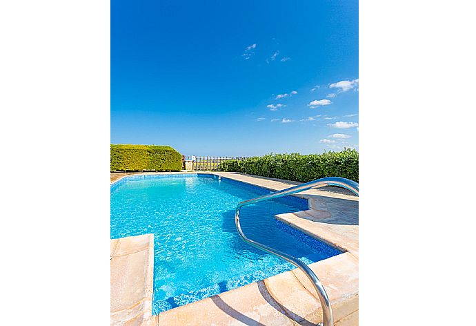 Private pool and terrace with sea views . - Villa Prodromos . (Photo Gallery) }}