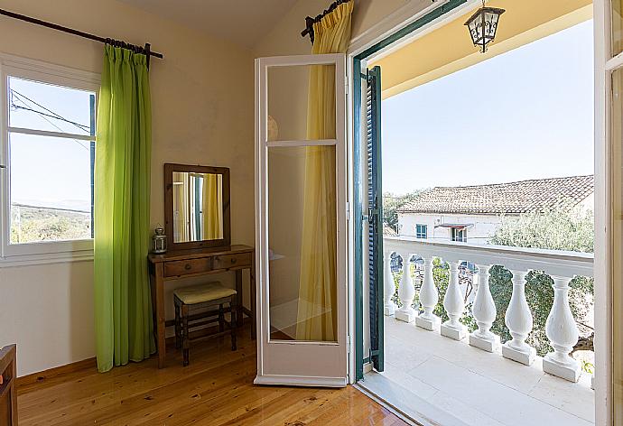 Balcony access . - Bakers House Upper . (Fotogalerie) }}