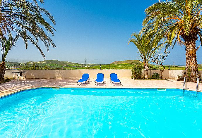 Private pool and terrace with panoramic countryside views . - Villa Noni . (Photo Gallery) }}