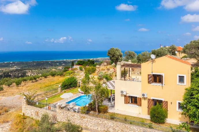 Beautiful villa with private pool, terrace, and garden with sea views . - Villa Spiridoula . (Galería de imágenes) }}