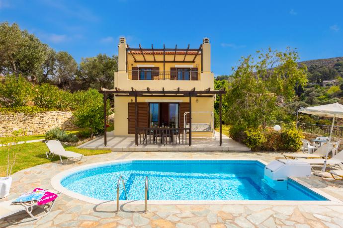 Beautiful villa with private pool, terrace, and garden with sea views . - Villa Spiridoula . (Galleria fotografica) }}