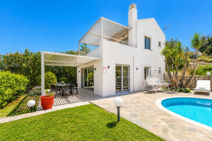  . - Villa Spiridoula . (Γκαλερί Φωτογραφιών) }}