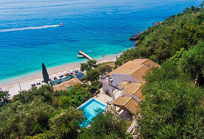 Aerial view of Villa Kerkyroula . - Villa Kerkyroula . (Галерея фотографий) }}