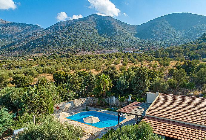 Aerial view of Villa Dimitrios . - Villa Dimitrios . (Галерея фотографий) }}