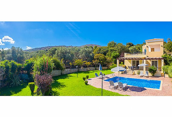 Aerial view of Villa Mary . - Villa Mary . (Galería de imágenes) }}