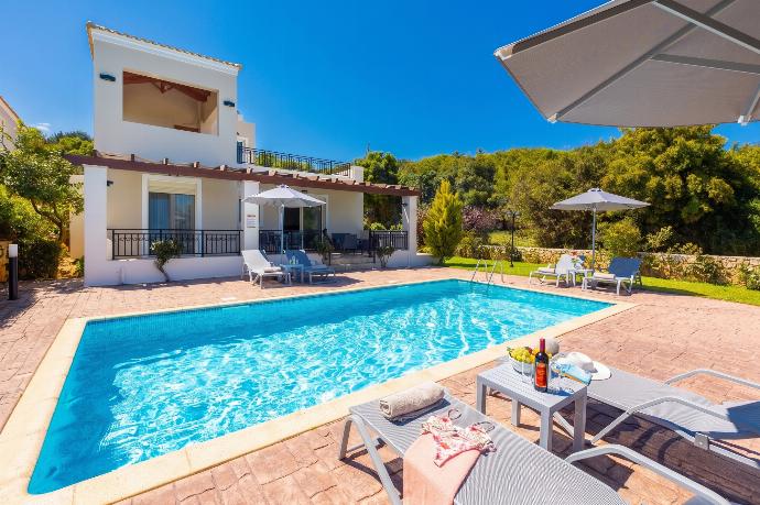 Beautiful villa with private pool, terrace, and garden . - Villa Georgia . (Photo Gallery) }}