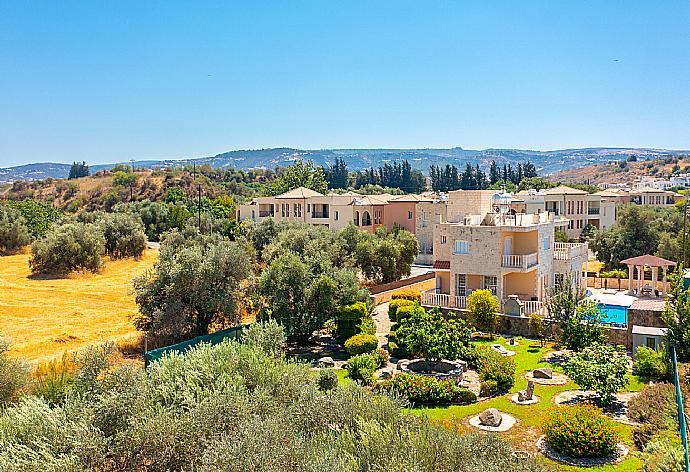 Aerial view of Villa Prodromi . - Villa Prodromi . (Fotogalerie) }}