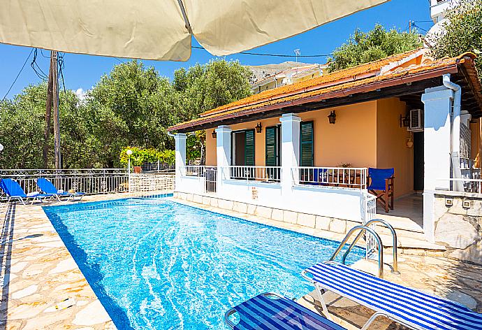 Beautiful villa with private pool and terrace with panoramic sea views . - Villa Elia . (Galería de imágenes) }}