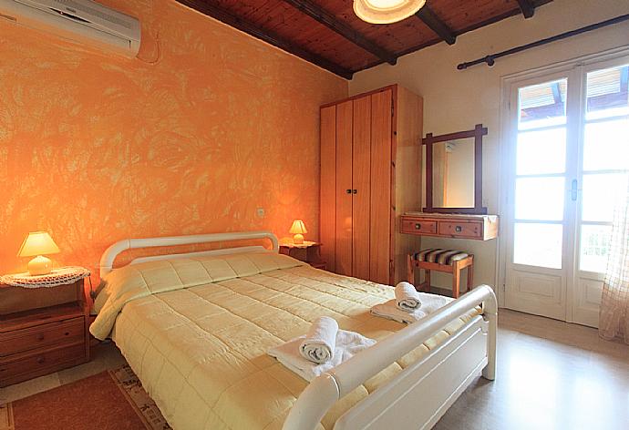 Villa Elia Bedroom