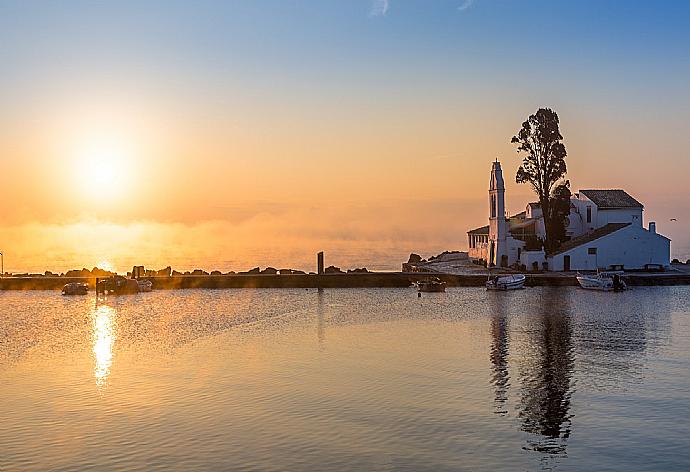 Mouse Island . - Villa Elia . (Photo Gallery) }}