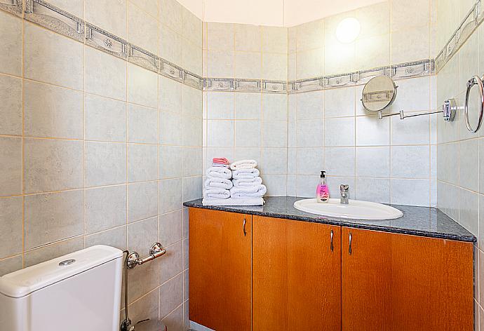 En suite bathroom with shower . - Villa Olivetta . (Photo Gallery) }}