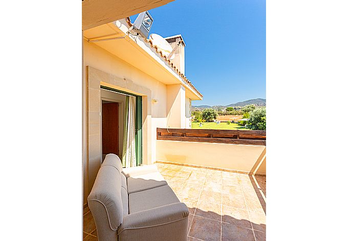 Upper terrace . - Villa Olivetta . (Photo Gallery) }}