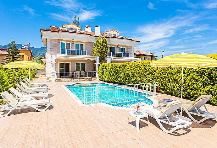 Beautiful villa with private pool and terrace . - Villa Canberk . (Galleria fotografica) }}