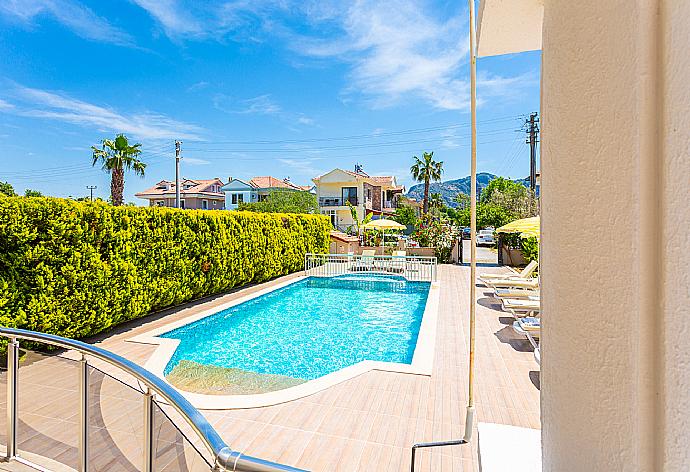 Private pool and terrace . - Villa Canberk . (Galleria fotografica) }}