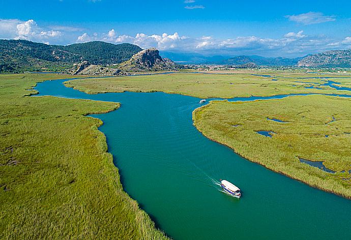 Dalyan river . - Villa Canberk . (Fotogalerie) }}