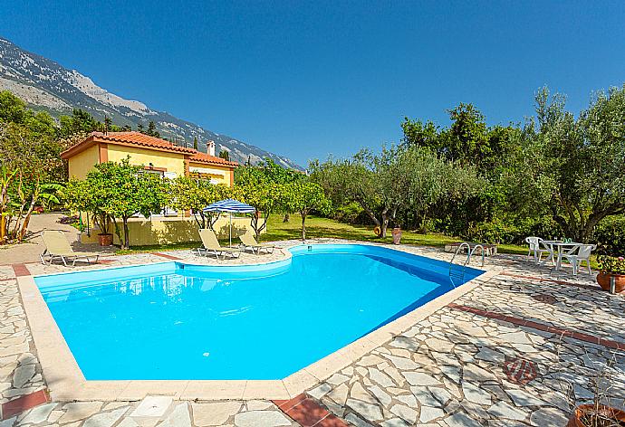 Beautiful villa with private pool and terrace . - Villa Russa Dionisis . (Galerie de photos) }}