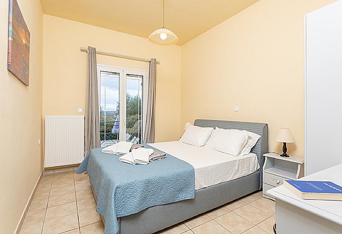 Double bedroom . - Villa Russa Alexandros . (Photo Gallery) }}