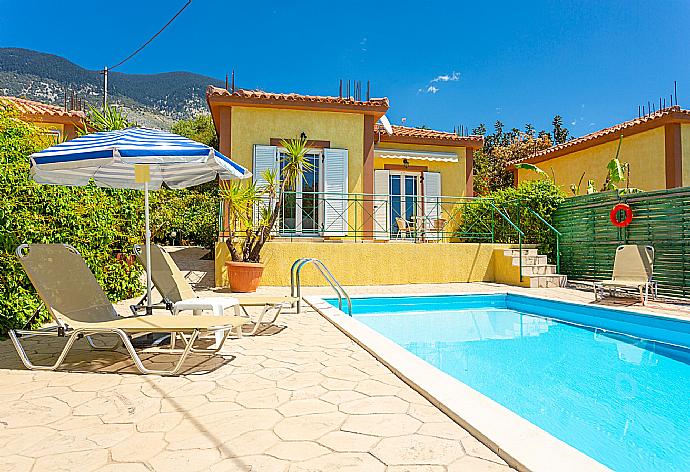 Beautiful villa with private pool and terrace . - Villa Russa Alexandros . (Photo Gallery) }}