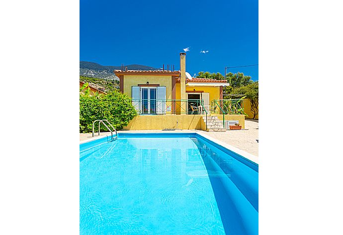 Beautiful villa with private pool and terrace . - Villa Russa Anna . (Galerie de photos) }}