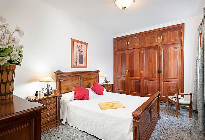 Double bedroom  . - Villa Ramos Uno . (Photo Gallery) }}