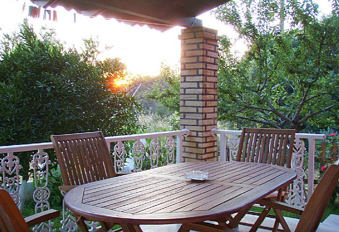 Terrace area . - Villa Marietta . (Galería de imágenes) }}