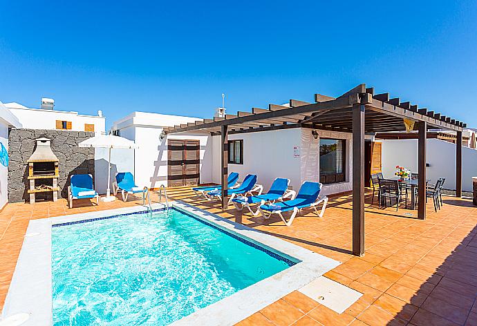 ,Beautiful villa with private pool and terrace  . - Villa Pepe . (Galería de imágenes) }}