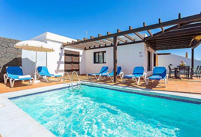 Beautiful villa with private pool and terrace . - Villa Pepe . (Galería de imágenes) }}