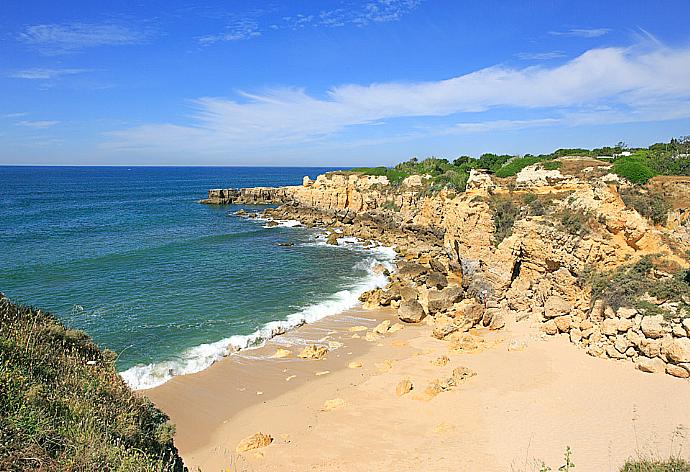 Places close by . - Villa Vista Mar . (Photo Gallery) }}