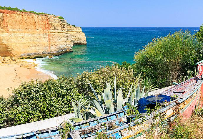 Places close by . - Villa Vista Mar . (Photo Gallery) }}