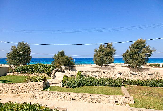  . - Villa Gorgona . (Photo Gallery) }}