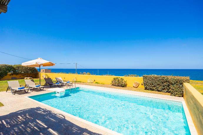 Villa Almira