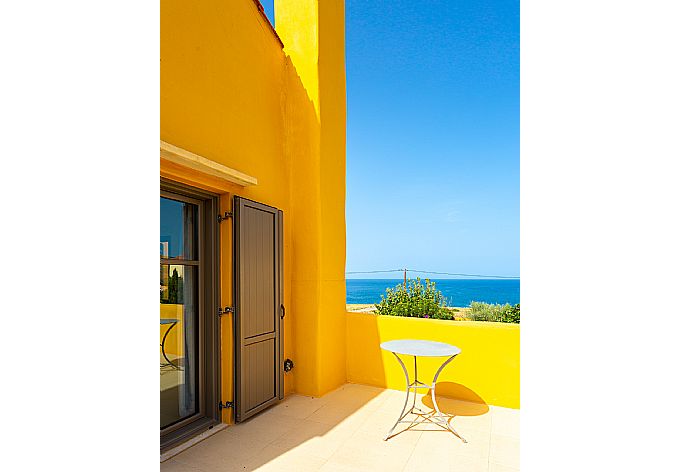 Balcony with sea views . - Villa Liakada . (Galleria fotografica) }}