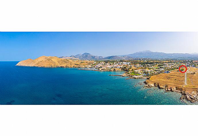 Aerial view showing location of Villa Liakada . - Villa Liakada . (Galerie de photos) }}