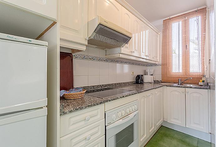 Equipped kitchen . - Villa Mar . (Fotogalerie) }}