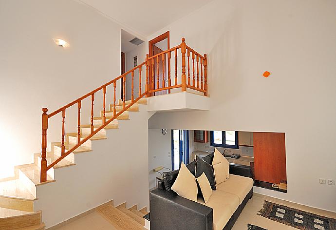 Layout . - Villa Karpathos . (Photo Gallery) }}