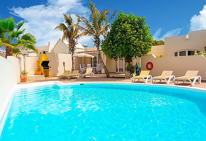 Beautiful villa with private pool and terrace . - Villa Sol . (Galería de imágenes) }}