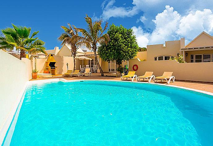 ,Beautiful villa with private pool and terrace . - Villa Sol . (Fotogalerie) }}