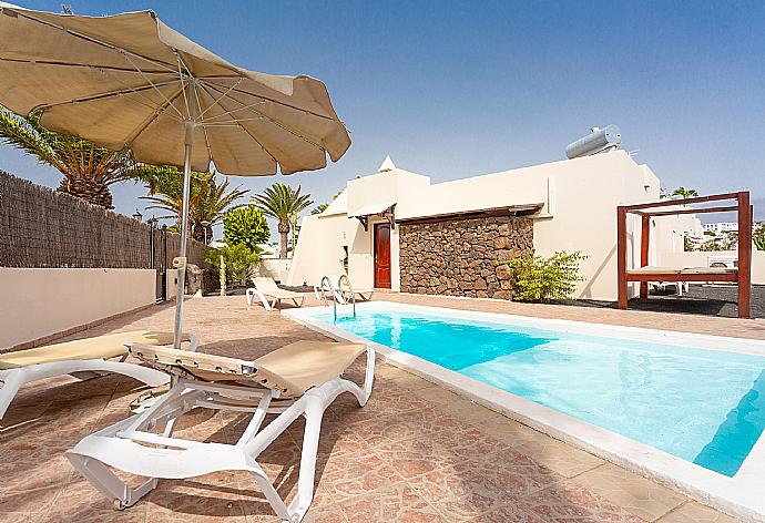 Beautiful villa with private pool and terrace . - Villa Luna . (Photo Gallery) }}