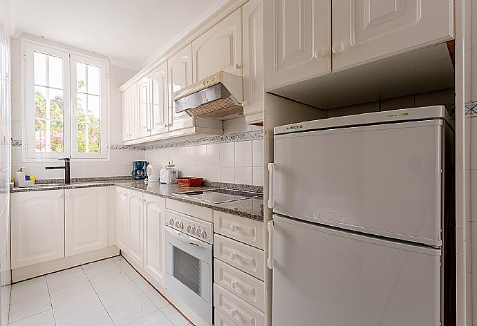 Equipped kitchen . - Villa Estrellas . (Fotogalerie) }}