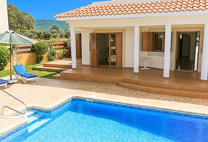 Beautiful villa with private pool and terrace with sea views . - Achilles Beach Villa Thio . (Galleria fotografica) }}