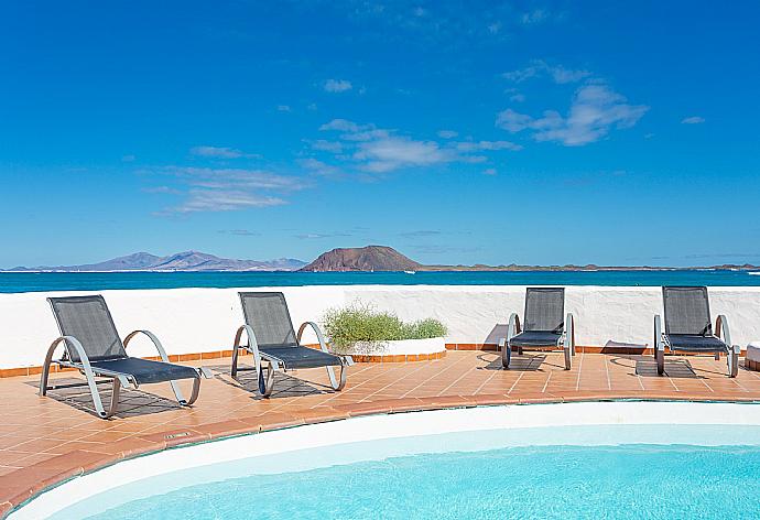 Private pool and terrace with panoramic sea views . - Villa Remos . (Galerie de photos) }}