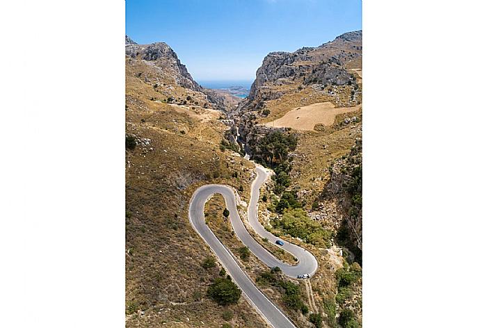 Kotsifou Gorge . - Villa Neria . (Галерея фотографий) }}